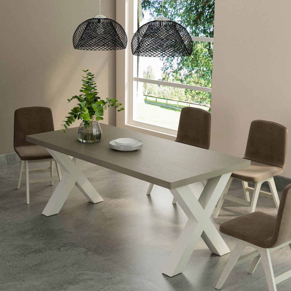 Milwaukee Dining Table. Picture 4