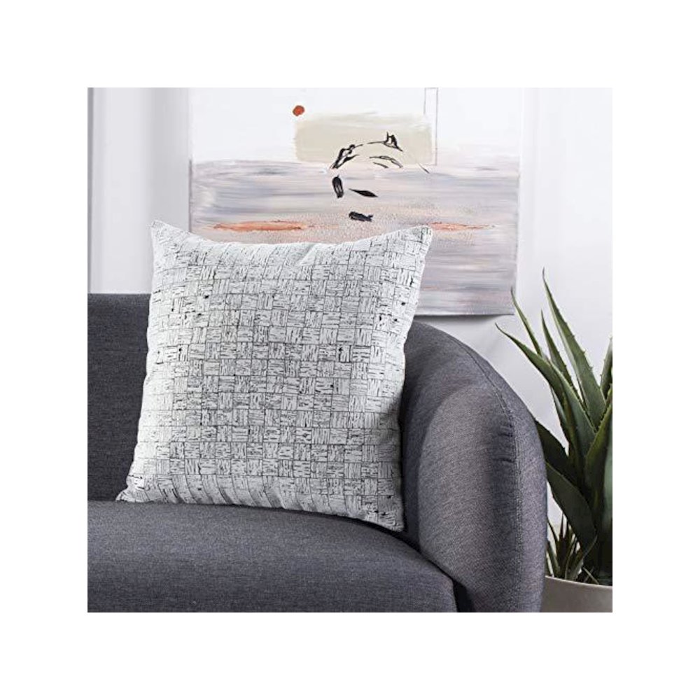 Halina Pillow, White/Black. Picture 1