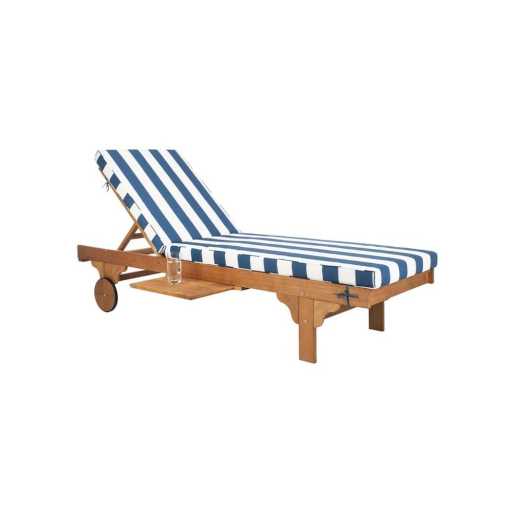 Newport Chaise Lounge Chair With Side Table. Picture 1
