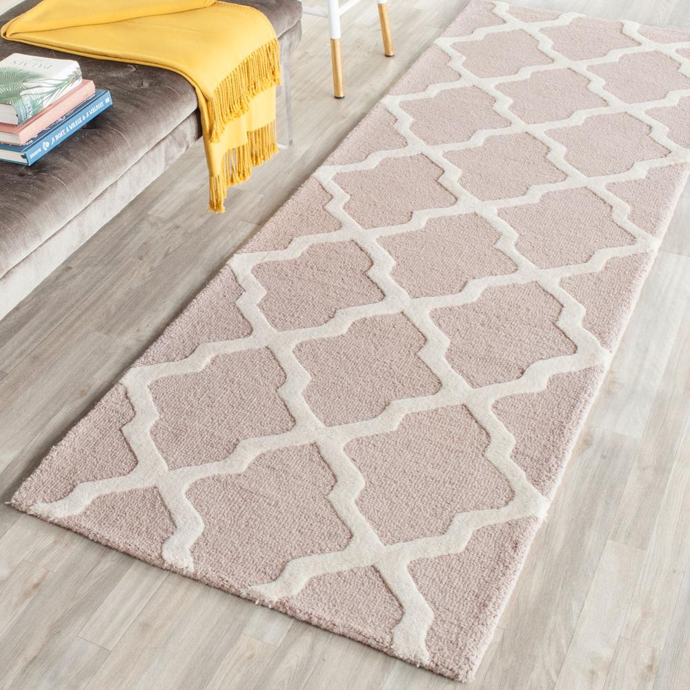 CAMBRIDGE, BEIGE / IVORY, 2'-6" X 4', Area Rug, CAM121J-24. Picture 1