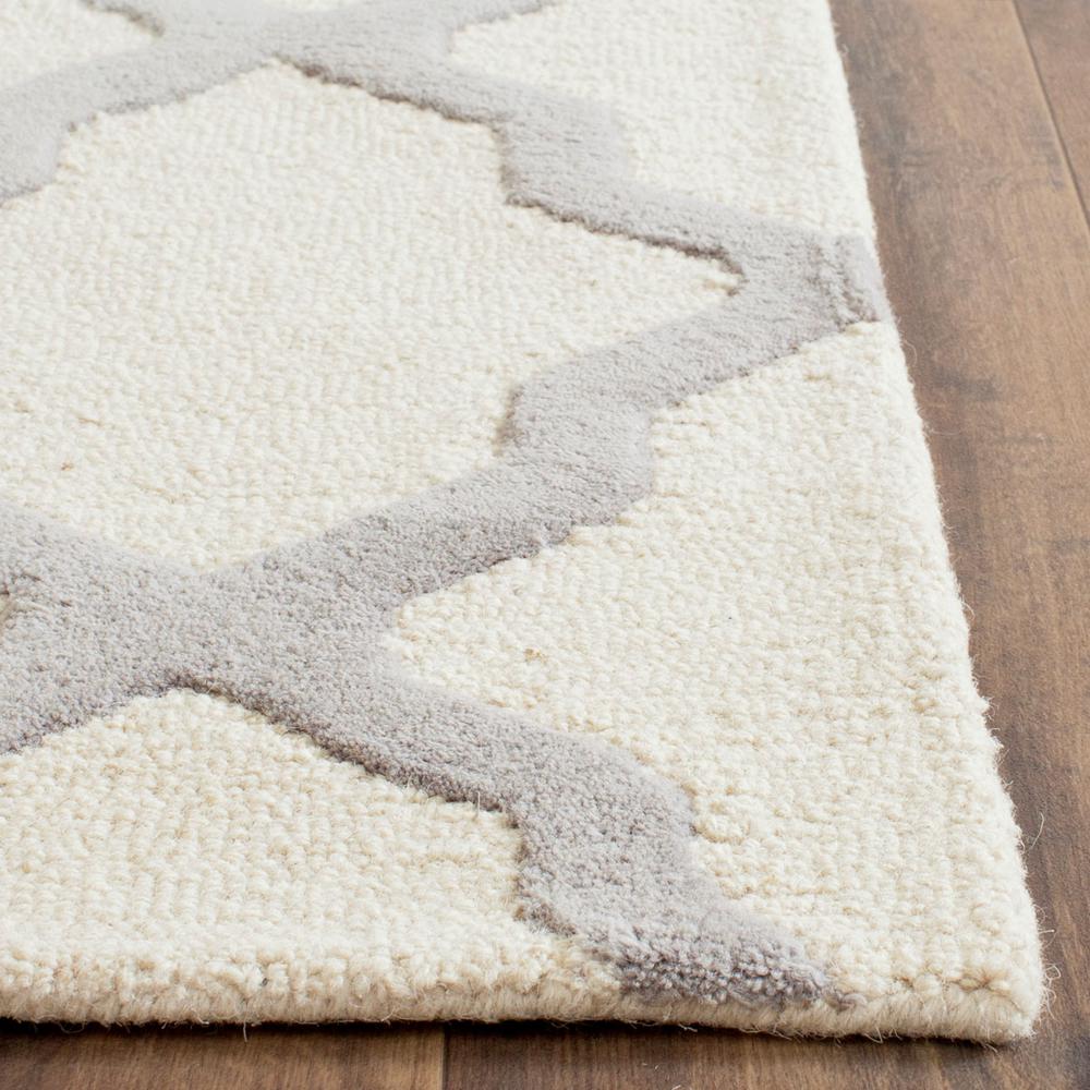 CAMBRIDGE, IVORY / SILVER, 2'-6" X 12', Area Rug. Picture 1