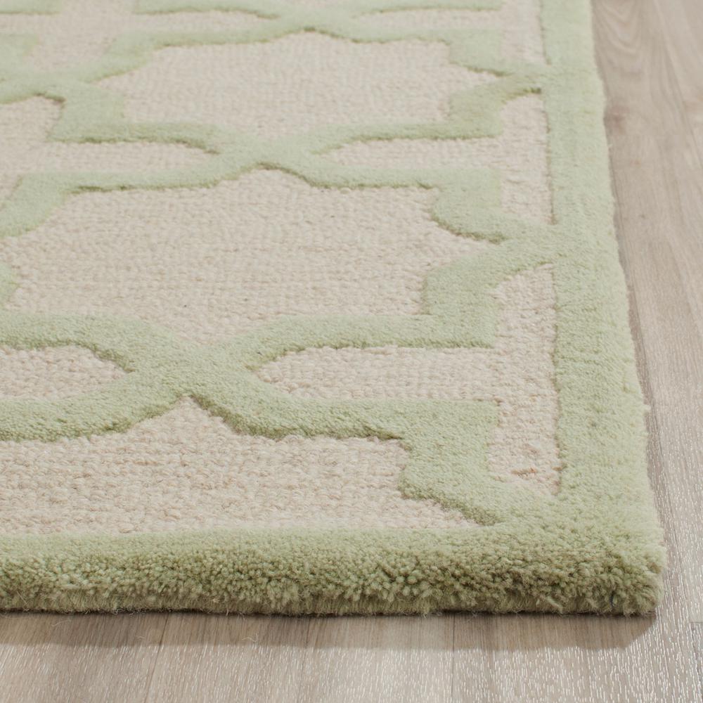 CAMBRIDGE, IVORY / LIGHT GREEN, 6' X 6' Round, Area Rug, CAM125N-6R. Picture 1