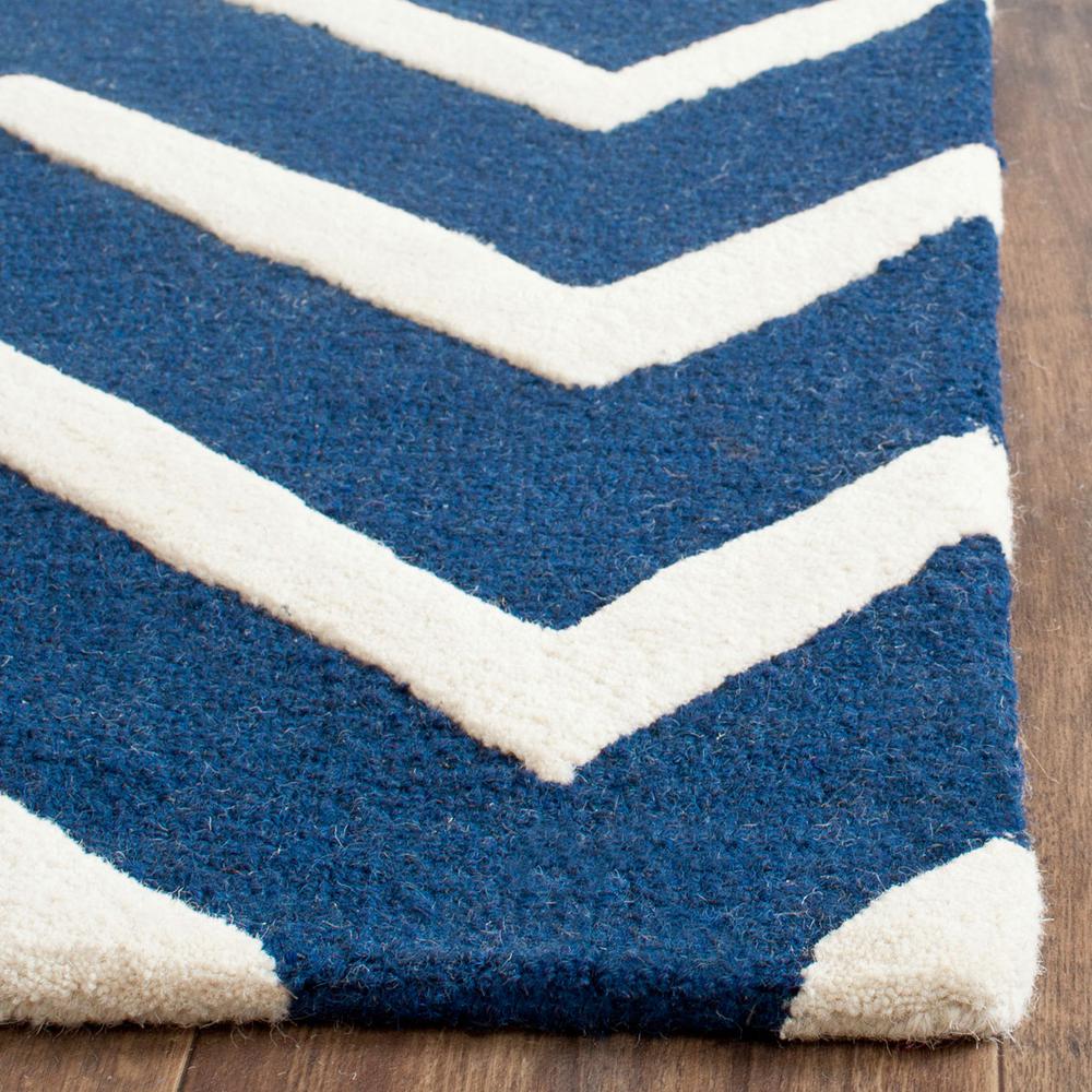 CAMBRIDGE, NAVY / IVORY, 2'-6" X 6', Area Rug, CAM714M-26. Picture 1