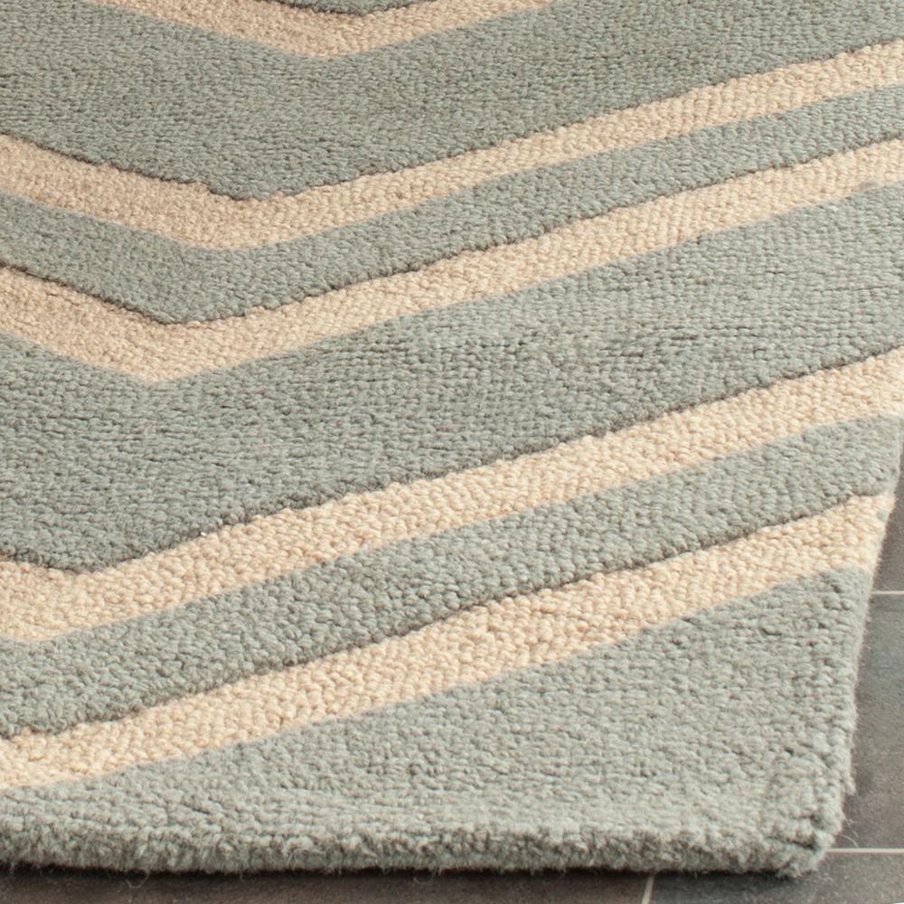 CAMBRIDGE, GREY / BEIGE, 2'-6" X 12', Area Rug. Picture 1
