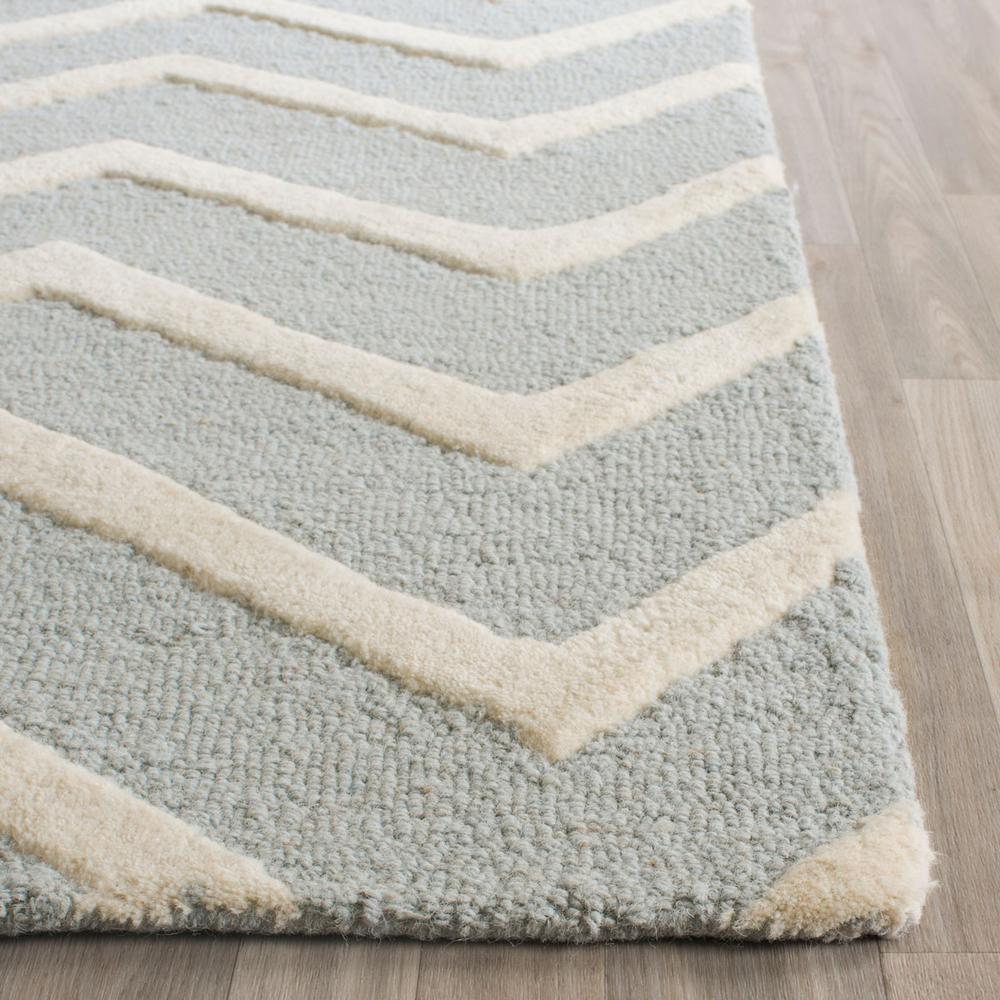 CAMBRIDGE, GREY / IVORY, 2'-6" X 4', Area Rug, CAM714G-24. Picture 1