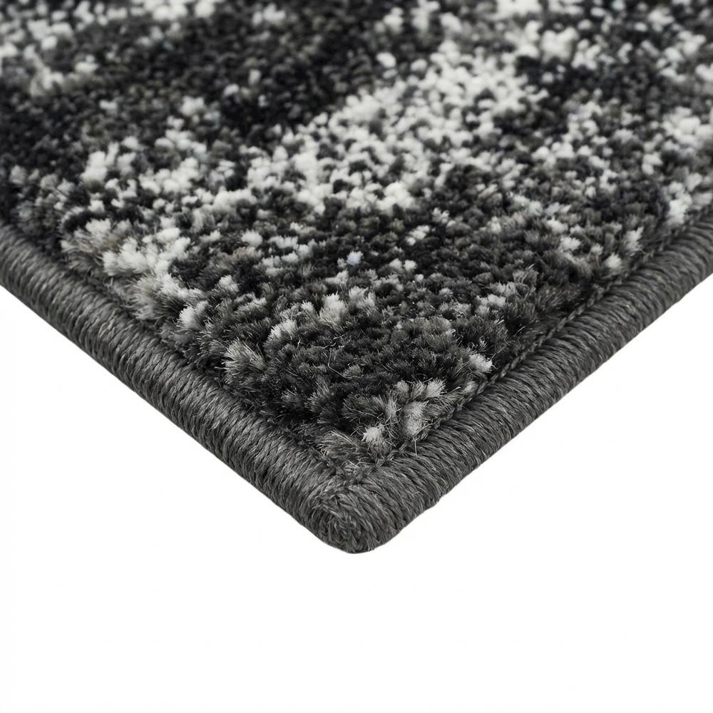 Silver / Black Area Rug with Power Loomed Polypropylene Pile, Square Shape. Picture 6