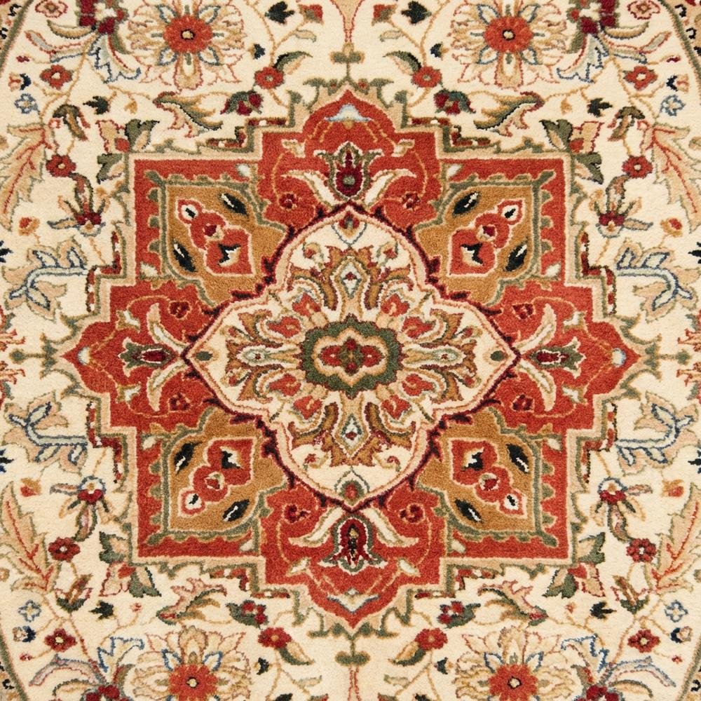 Ivory and Rust Area Rug with Power Loomed Polypropylene Pile and Jute Backing. Picture 5