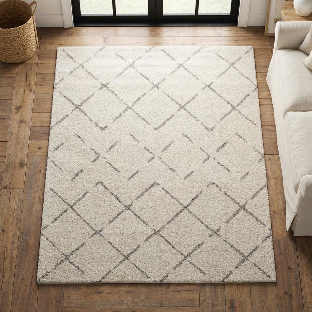 Ivory/Beige Area Rug with Power Loomed Large Rectangle Design for Living Room. Picture 3