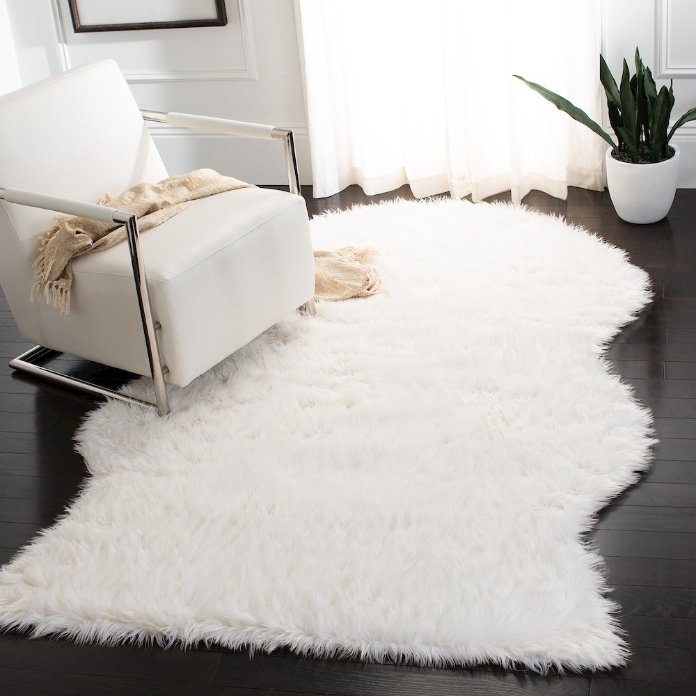 FAUX SHEEP SKIN, IVORY, 4' X 6', Area Rug, FSS115A-4. Picture 1