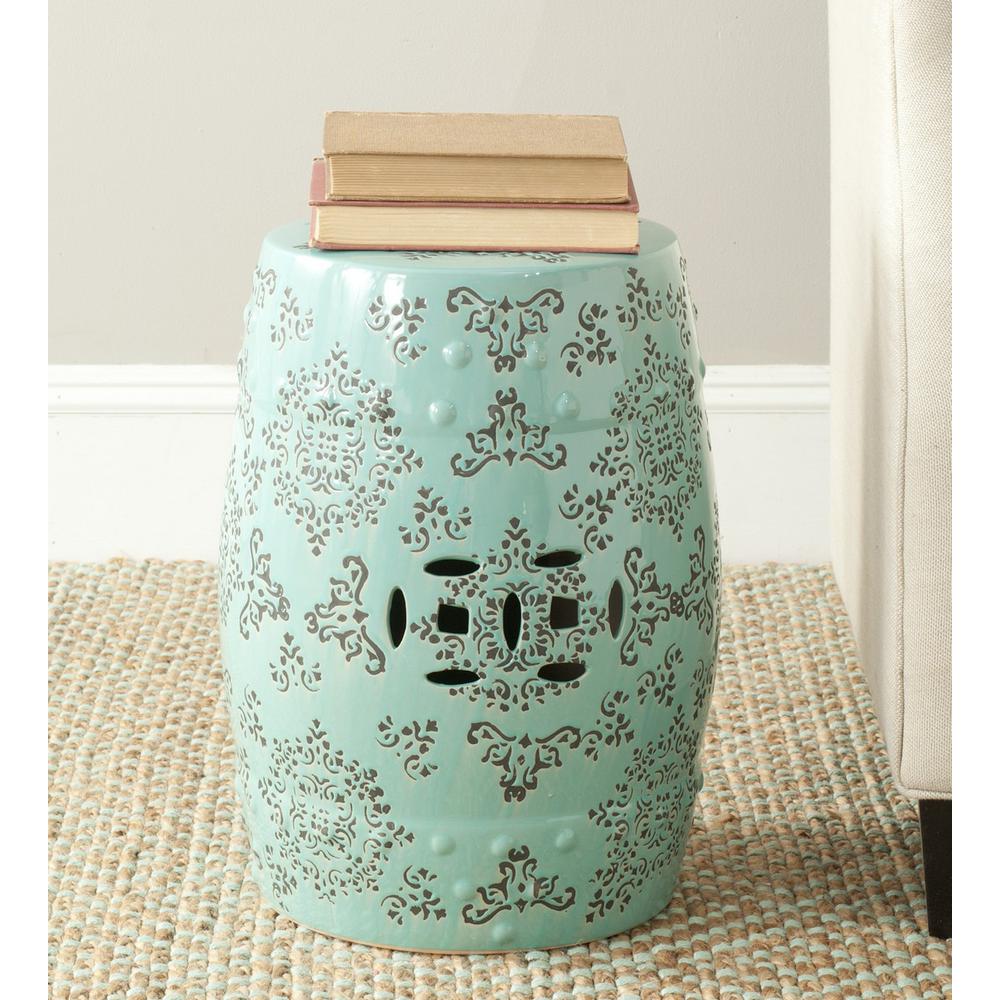 MEDALLION GARDEN STOOL. Picture 1