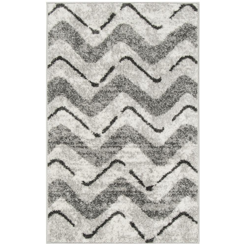 Adirondack, SILVER / CHARCOAL, 2'-6" X 4', Area Rug, ADR121P-24. Picture 1