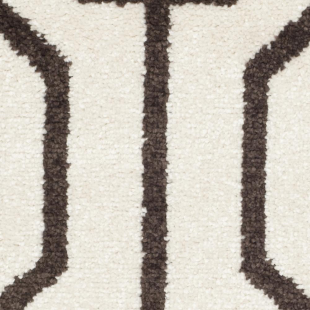 AMHERST, IVORY / BROWN, 2'-6" X 4', Area Rug. Picture 4