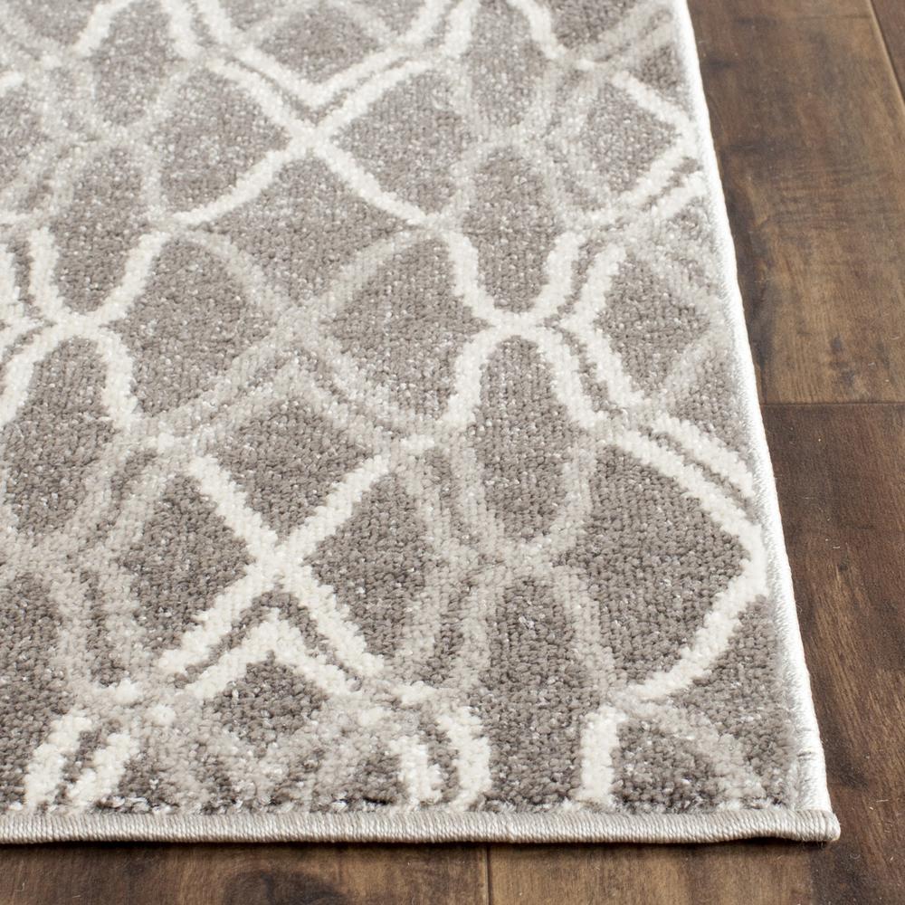 AMHERST, GREY / LIGHT GREY, 2'-3" X 7', Area Rug, AMT417C-27. Picture 4