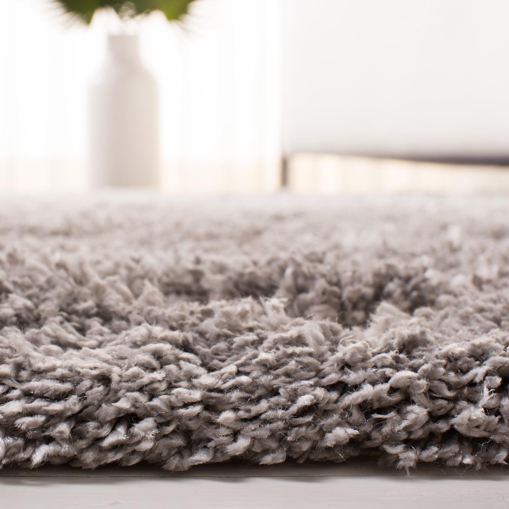 ADRIANA SHAG, LIGHT GREY / CREAM, 5'-1" X 7'-6", Area Rug. Picture 3