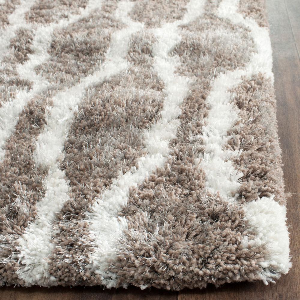 SG-BSG-Barcelona Shag, SILVER / IVORY, 2'-3" X 7', Area Rug. Picture 1