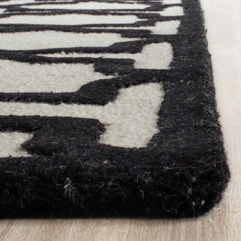 CAMBRIDGE, IVORY / BLACK, 4' X 6', Area Rug, CAM125W-4. Picture 1