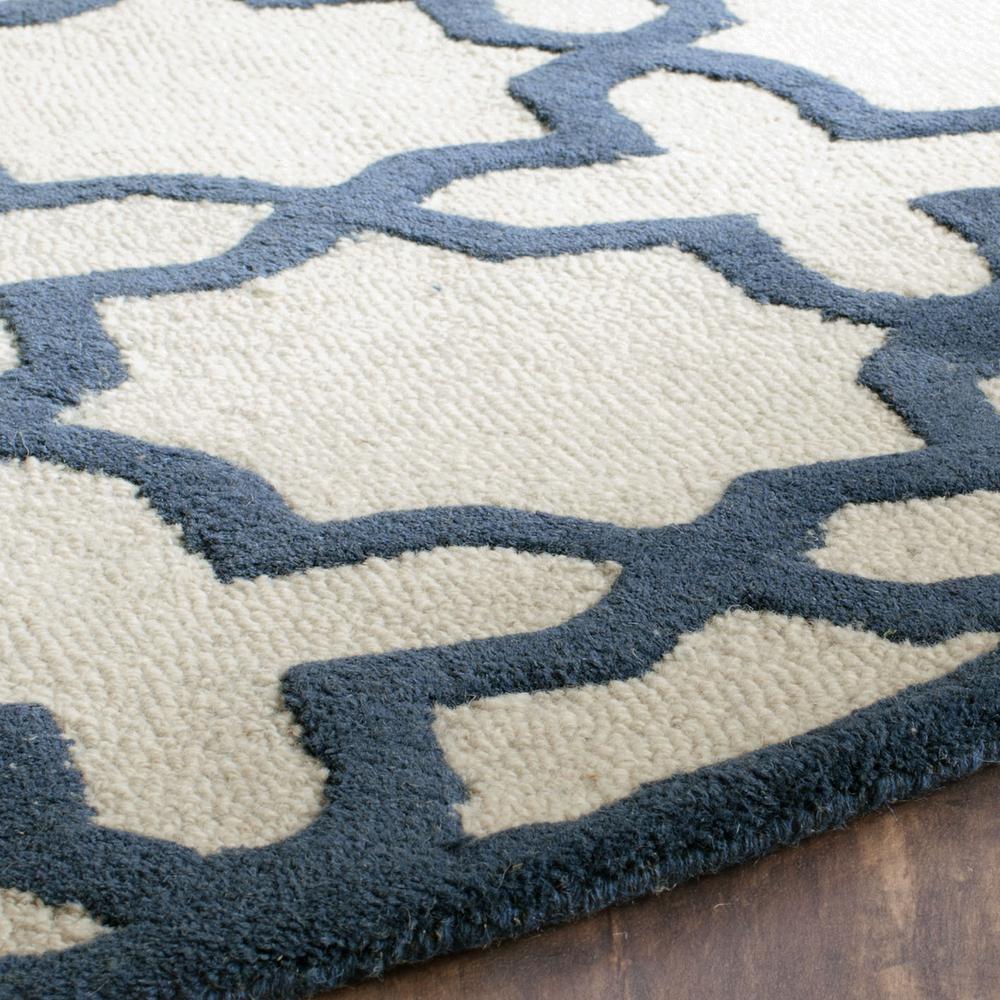 CAMBRIDGE, IVORY / NAVY, 6' X 6' Round, Area Rug, CAM125Z-6R. Picture 3