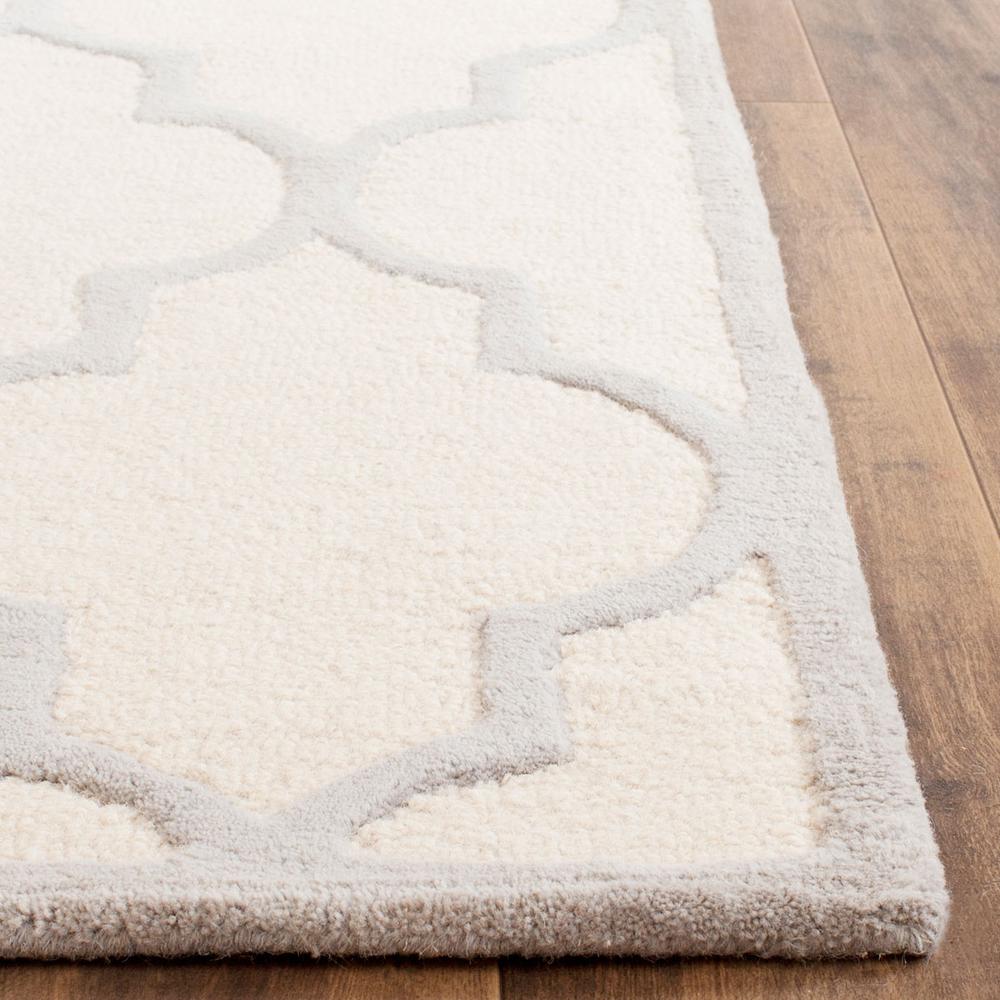 CAMBRIDGE, IVORY / SILVER, 2'-6" X 10', Area Rug, CAM134Y-210. Picture 1