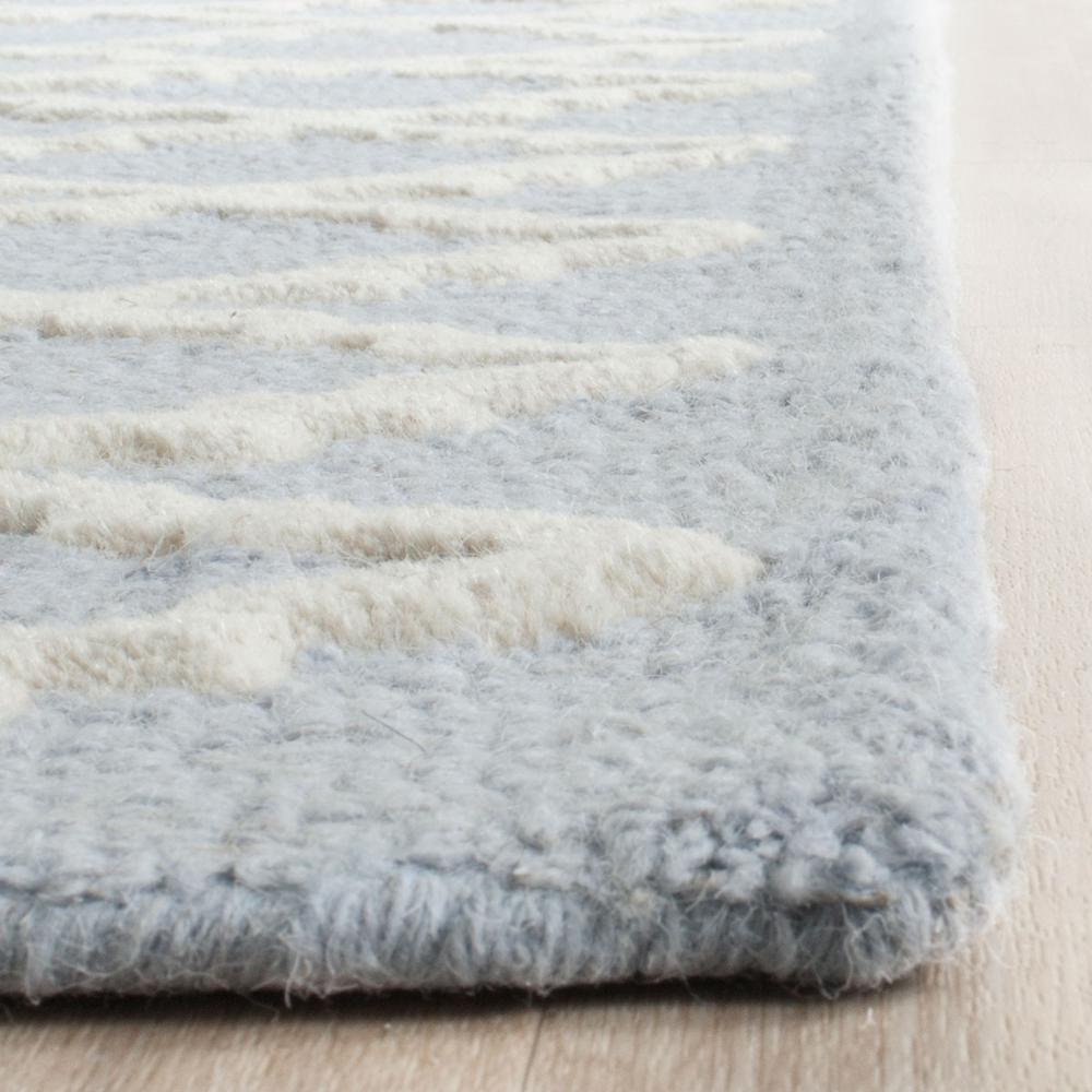 CAMBRIDGE, LIGHT BLUE / IVORY, 4' X 6', Area Rug, CAM137A-4. Picture 1