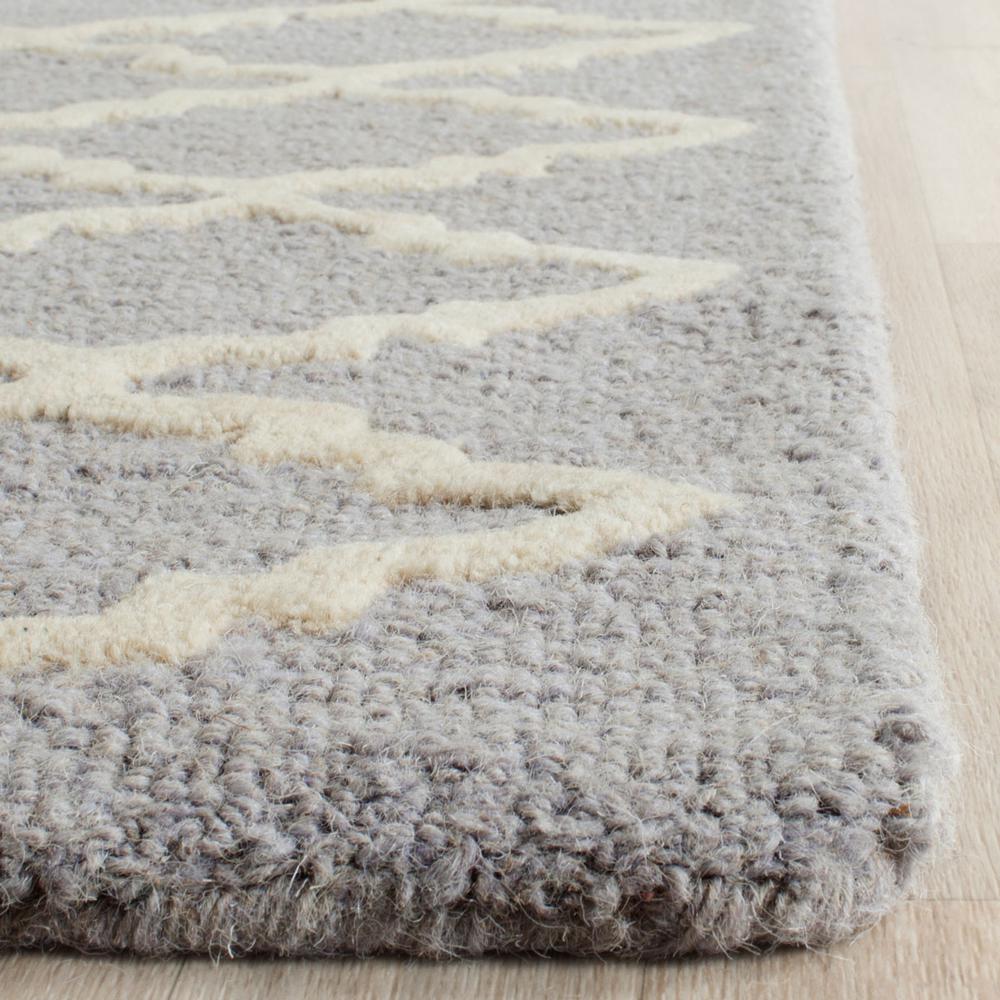 CAMBRIDGE, SILVER / IVORY, 4' X 6', Area Rug, CAM137D-4. Picture 1