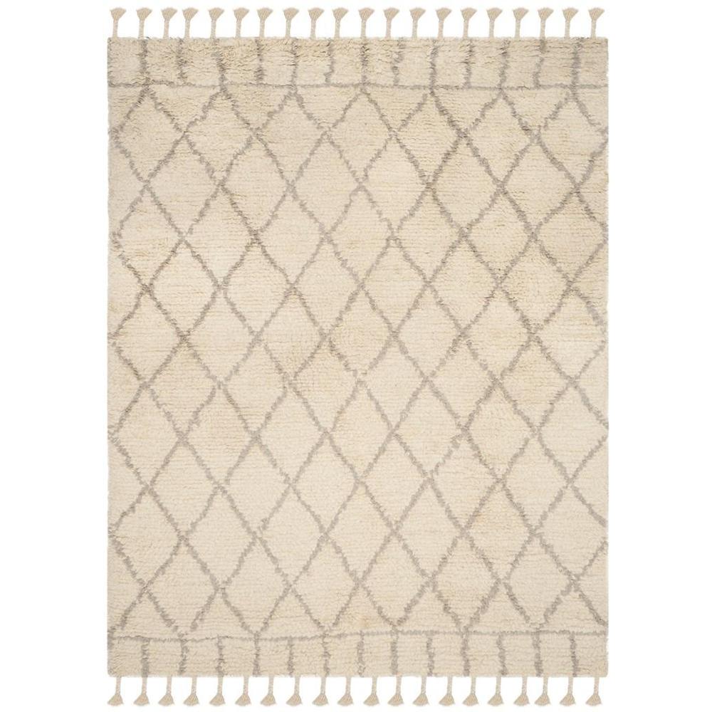 CASABLANCA, IVORY / LIGHT GREY, 8' X 10', Area Rug. Picture 1