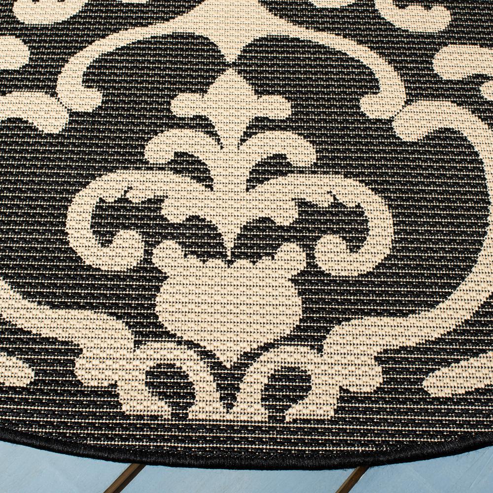 COURTYARD, BLACK / SAND, 6'-7" X 6'-7" Round, Area Rug, CY2663-3908-7R. Picture 1