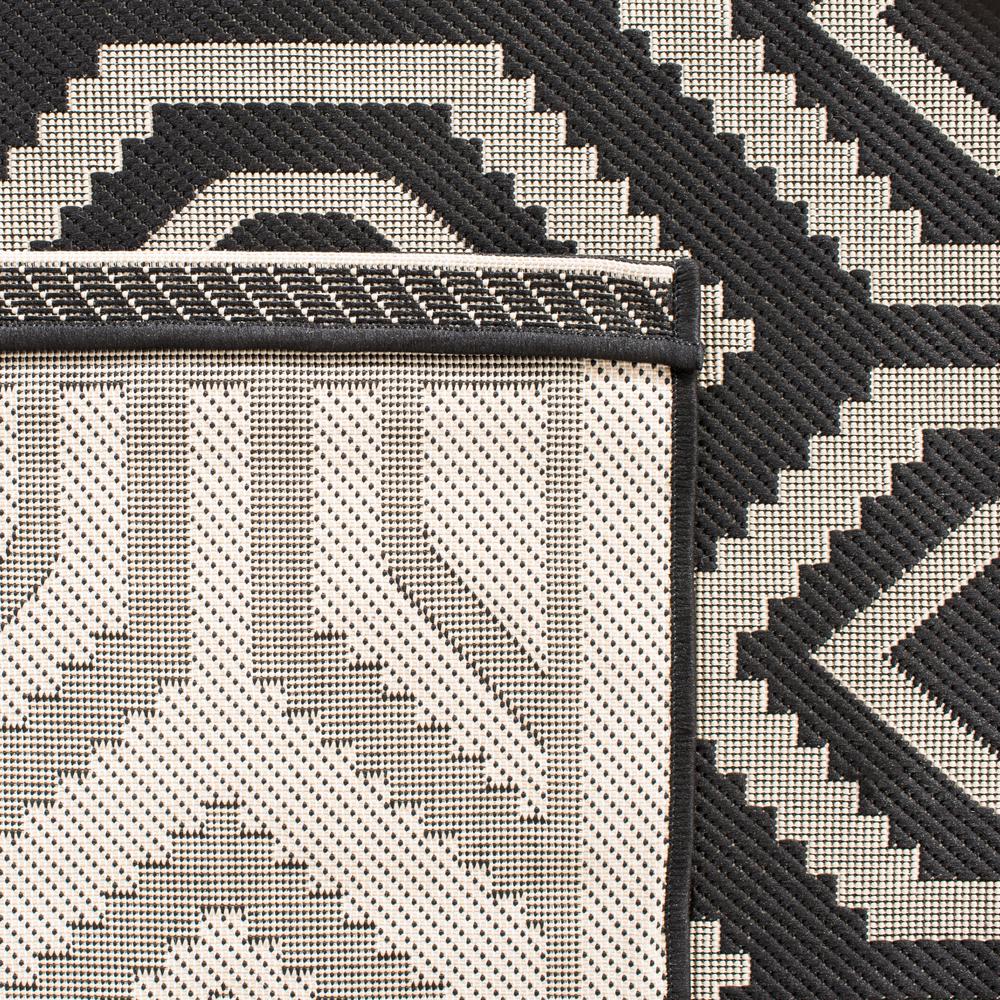 COURTYARD, BLACK / BEIGE, 5'-3" X 7'-7", Area Rug, CY6902-266-5. Picture 1