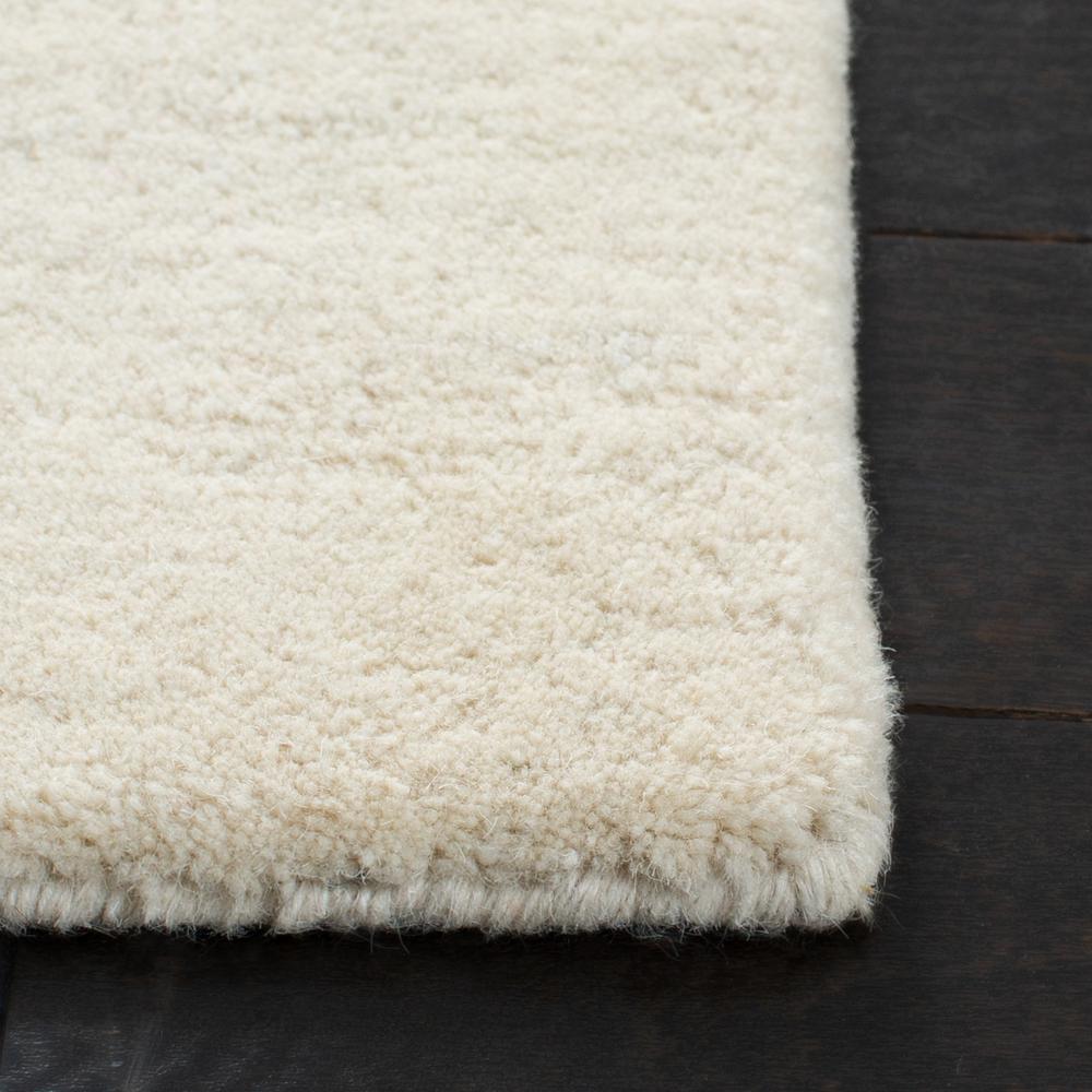DIP DYE, IVORY / BLUE, 5' X 8', Area Rug, DDY701M-5. Picture 3