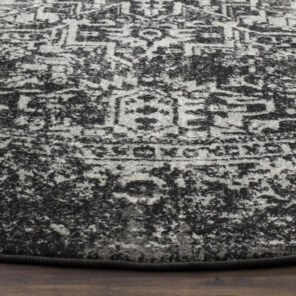 EVOKE, BLACK / GREY, 5'-1" X 5'-1" Round, Area Rug. Picture 1