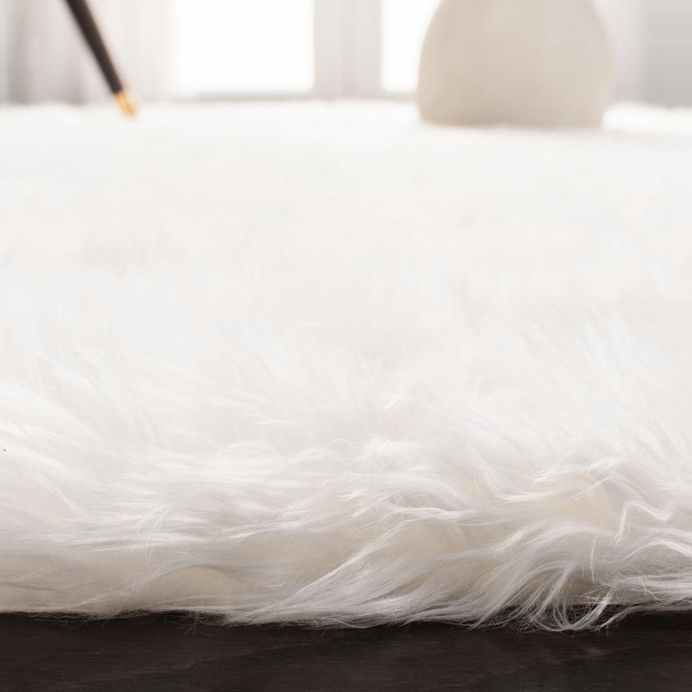 FAUX SHEEP SKIN, IVORY, 2'-6" X 8', Area Rug, FSS235A-28. Picture 2