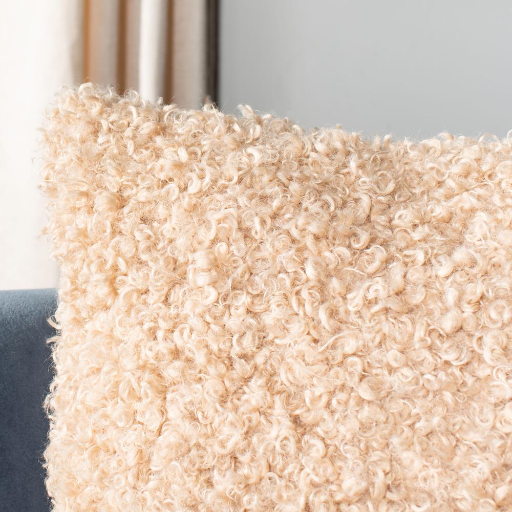 Kalista Shag Pillow, Beige. Picture 3