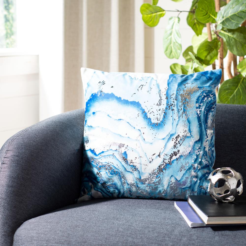 Jakki Pillow, White/Blue. Picture 2