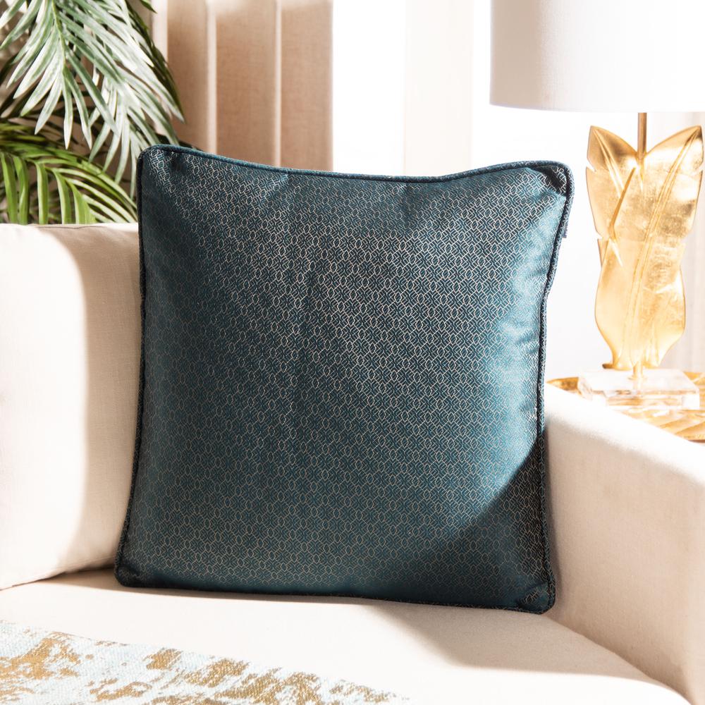 Aderyn Pillow, Gragonfly. Picture 4