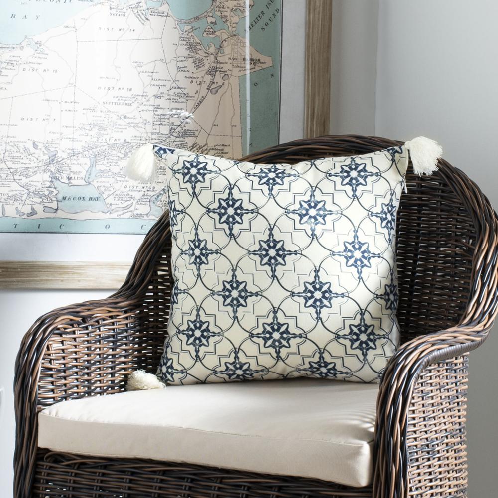 Mariella Pillow, White/Blue. Picture 3