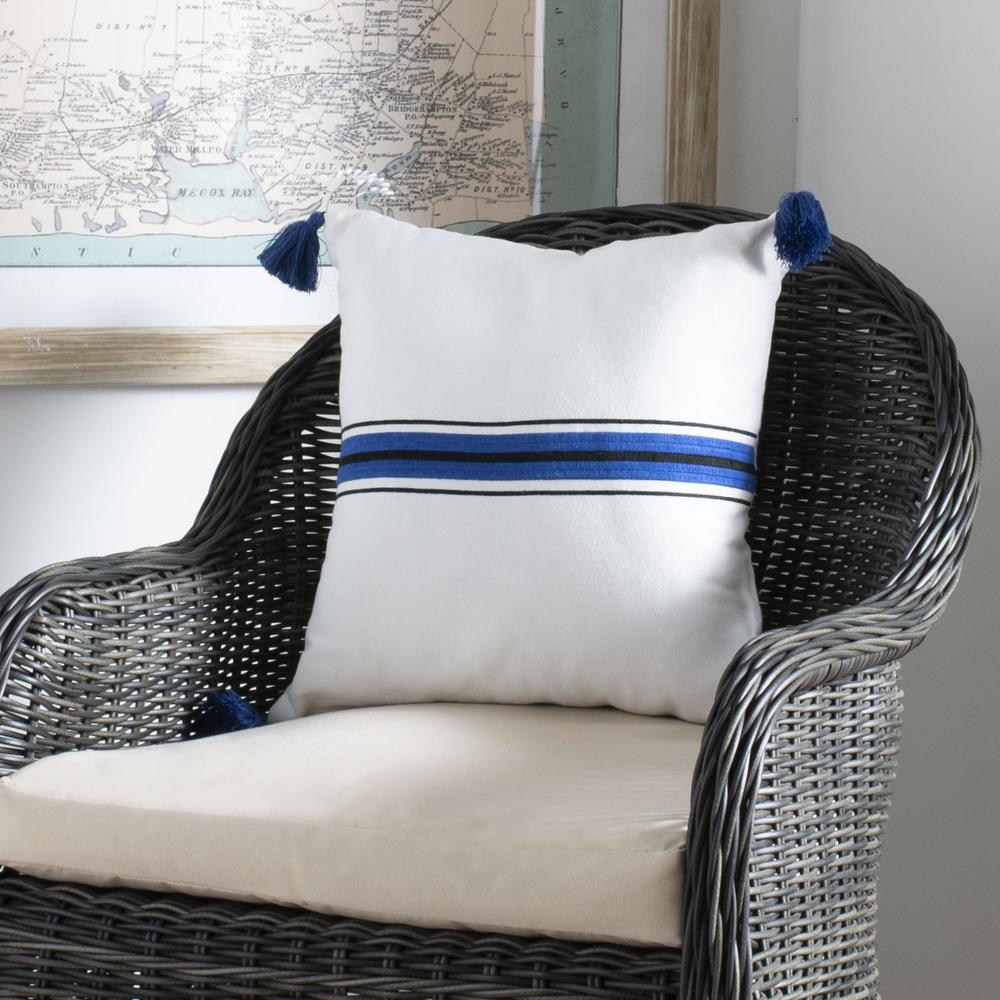 Orlanda Pillow, White/Navy. Picture 4