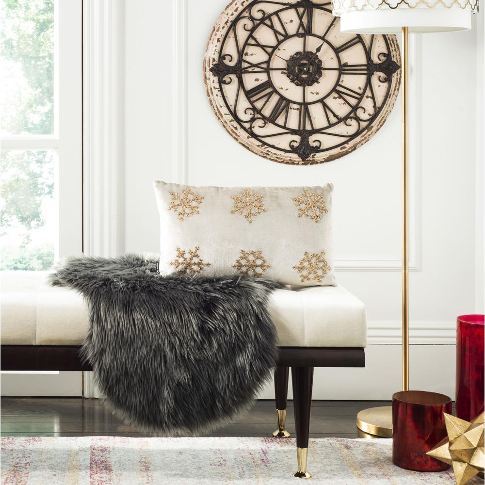 Sydnee Snowflake  Pillow, Beige/Gold, PLS885B-1220. Picture 3