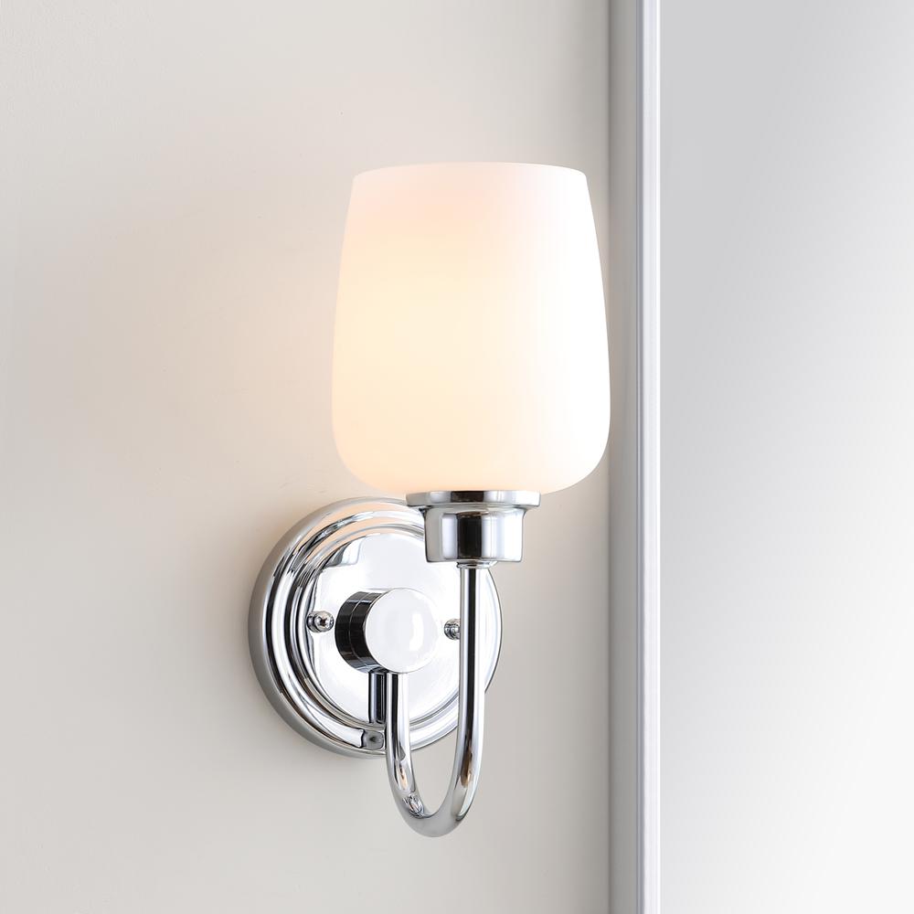 Casen Bathroom Sconce, Chrome. Picture 4