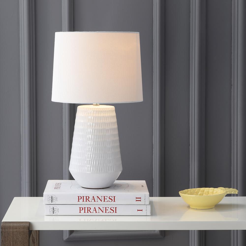 Stark Table Lamp, White. Picture 3