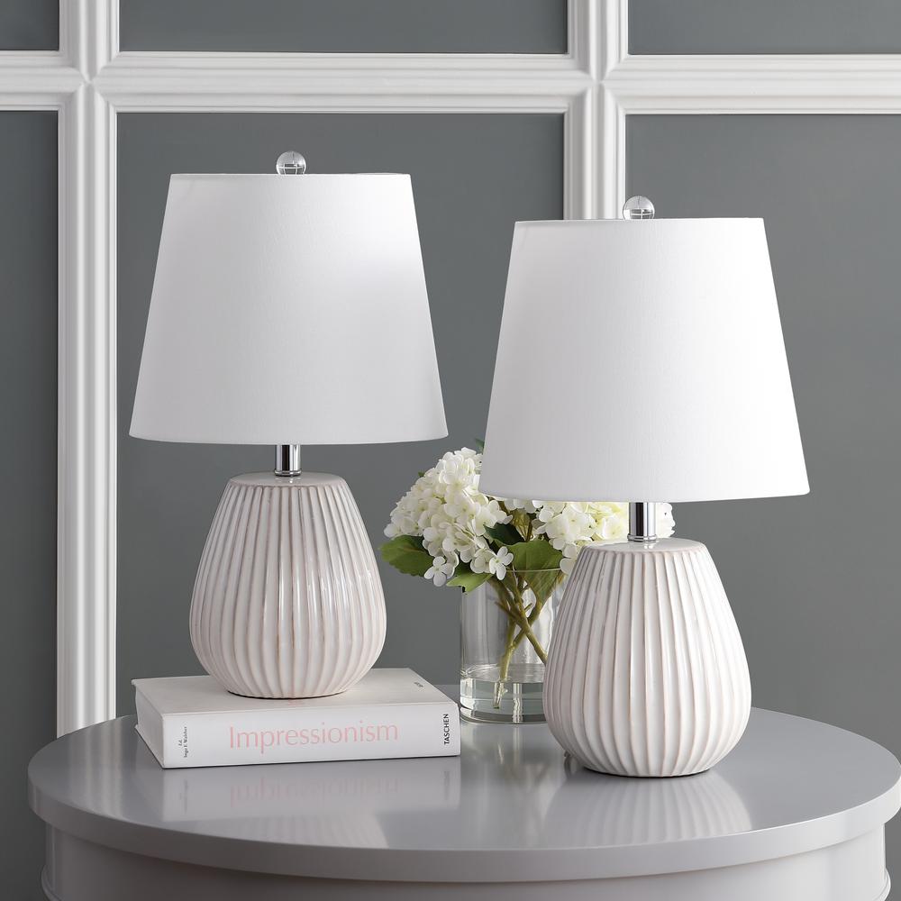 Kole Table Lamp, White. Picture 1