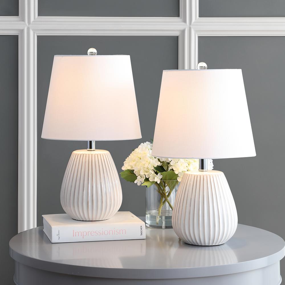 Kole Table Lamp, White. Picture 2