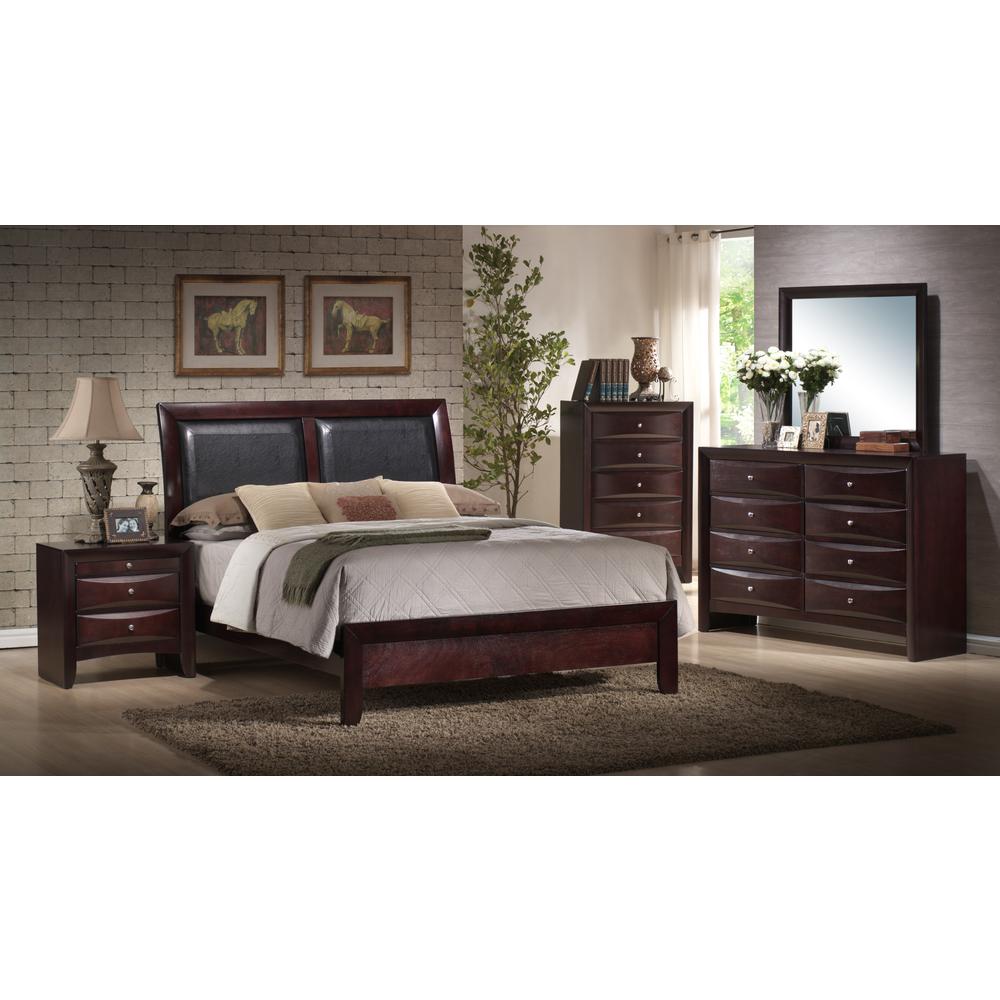 Madison Dresser. Picture 11