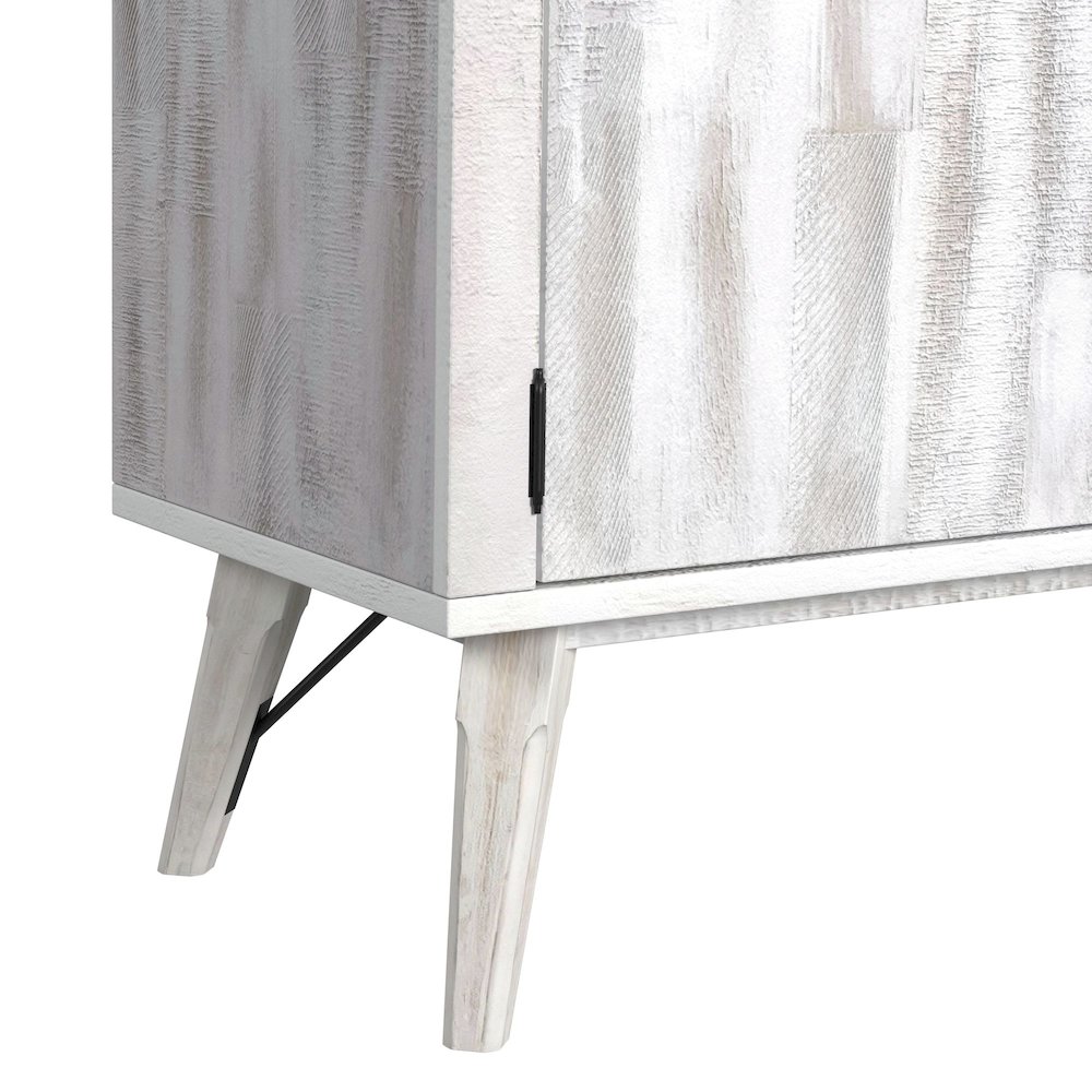Rogen Rustic Buffet in Rustic White. Picture 6