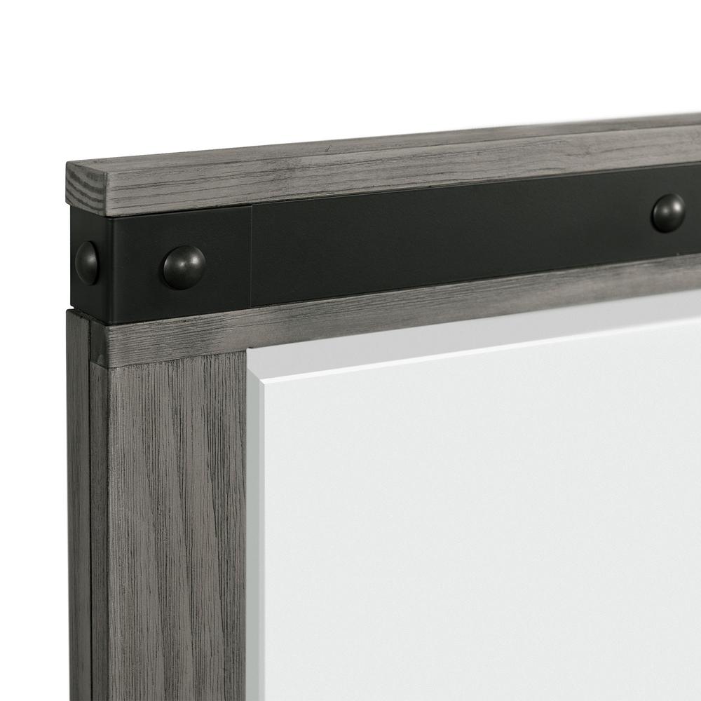 Montauk King Panel 4PC Bedroom Set. Picture 2