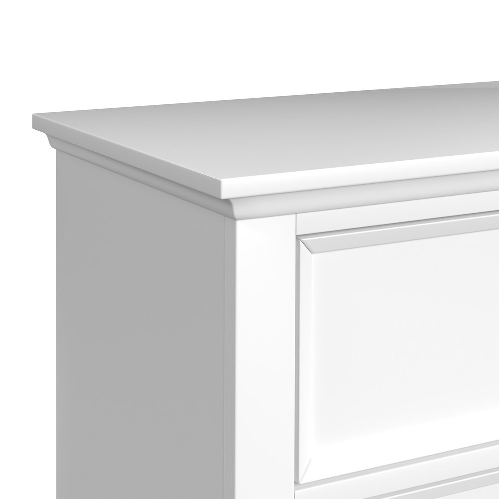 Hampton Kids Dresser and Mirror Set in White. Picture 5
