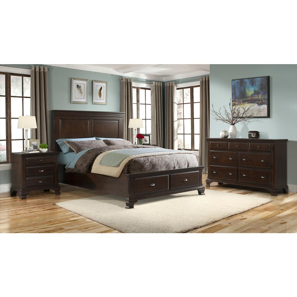 Brinley Cherry Dresser & Mirror Set. Picture 3