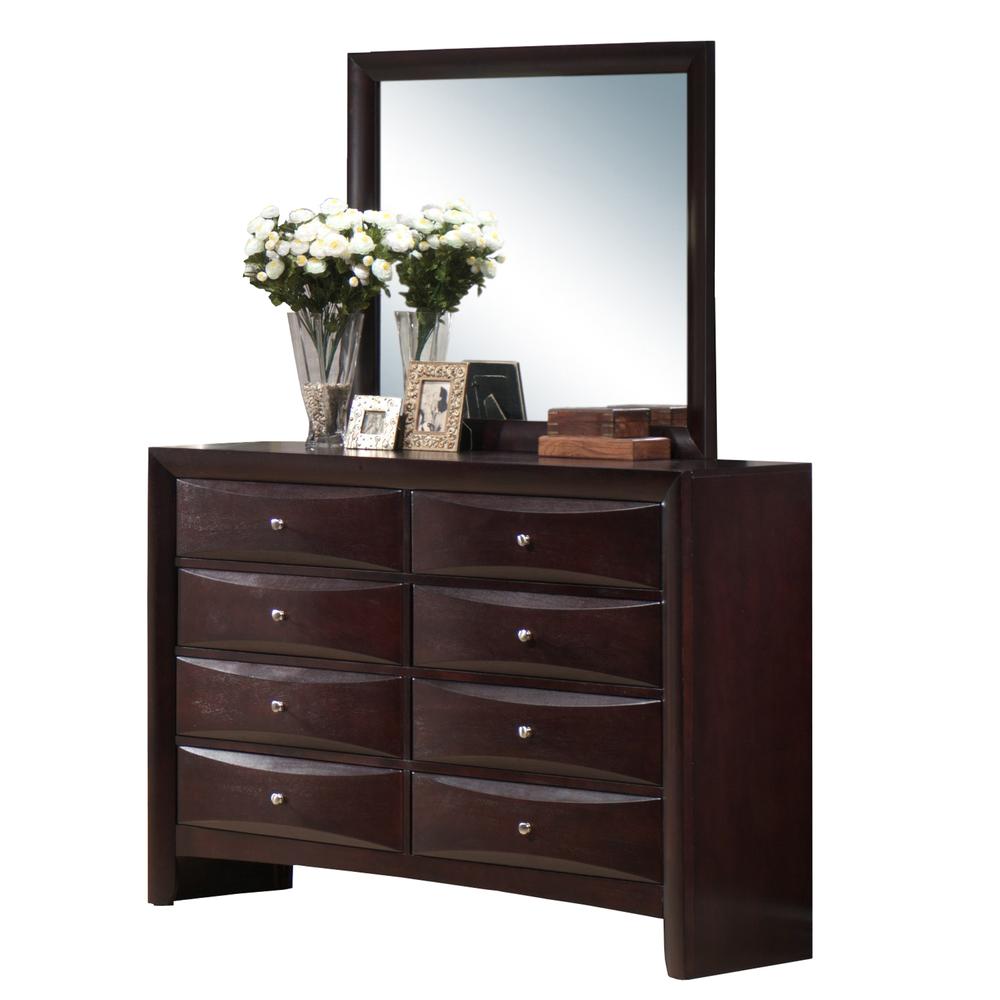 Madison Dresser. Picture 13