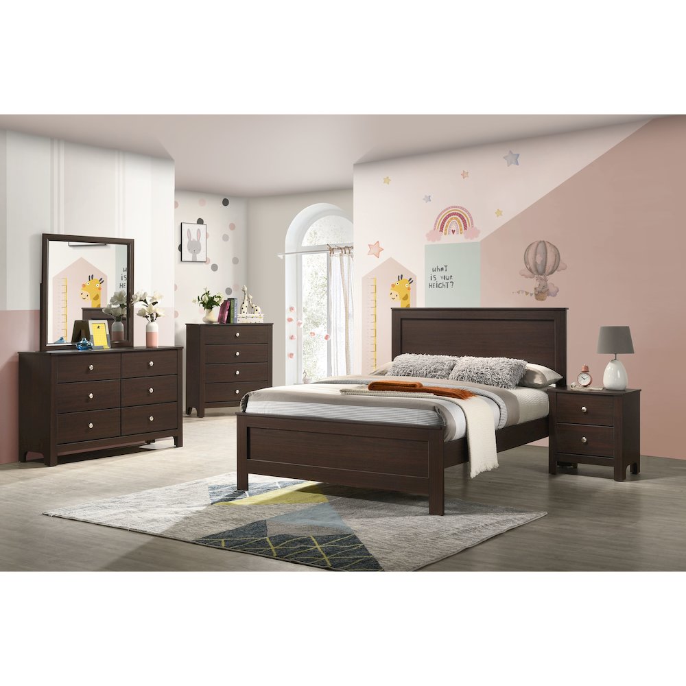 Santino Dresser and Mirror Set in Espresso. Picture 3