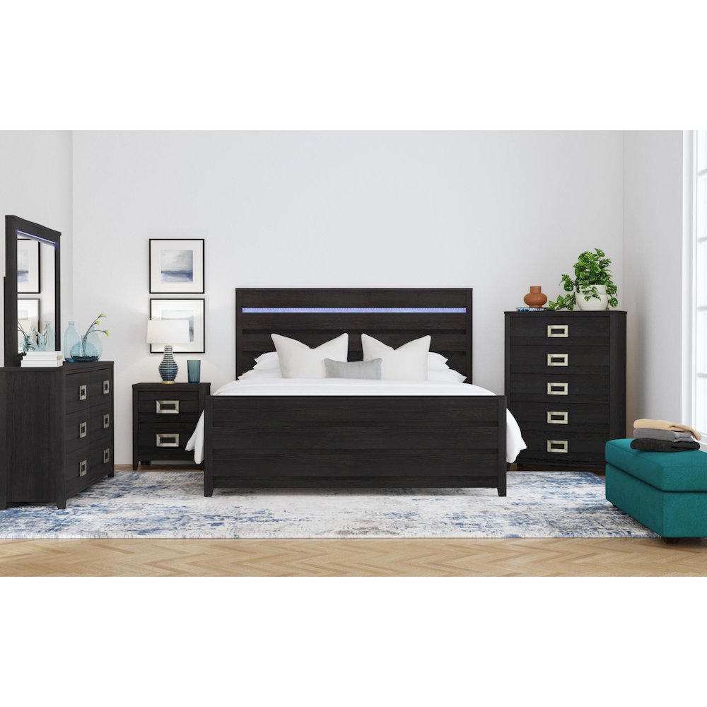 Tobias Full 3PC Bedroom Set with LED in Black. Picture 13