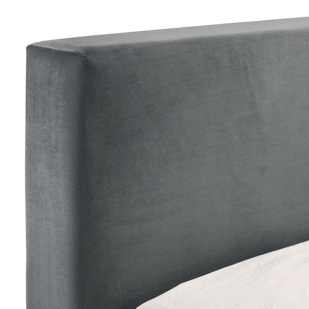 Brookhaven Full UPH Bed in Grey Velvet. Picture 4