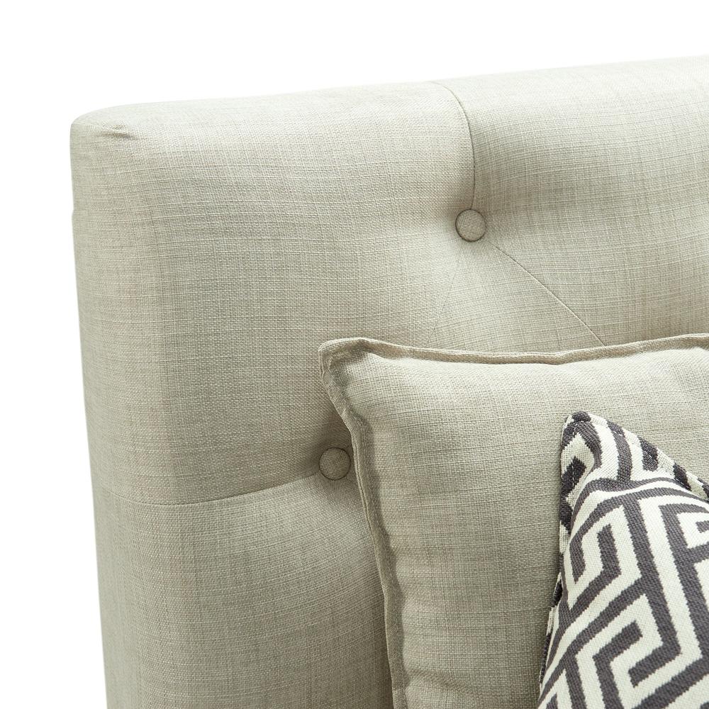 Mara Corner with Three Pillows. Picture 4